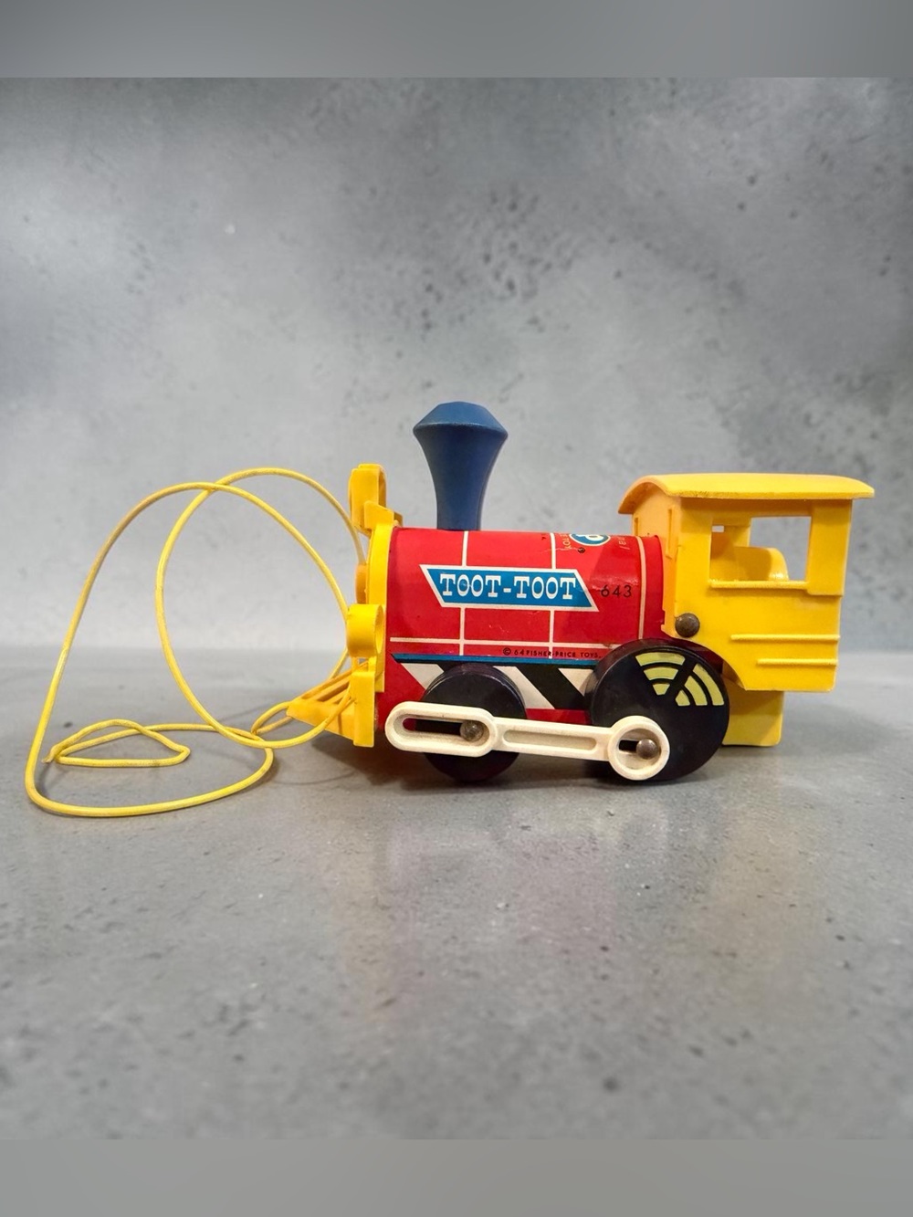 Vintage Fisher-Price #643 Toot-Toot Engine Pull Toy USA